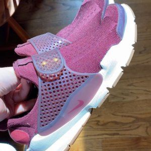 Nike Sock Dart Sneakers